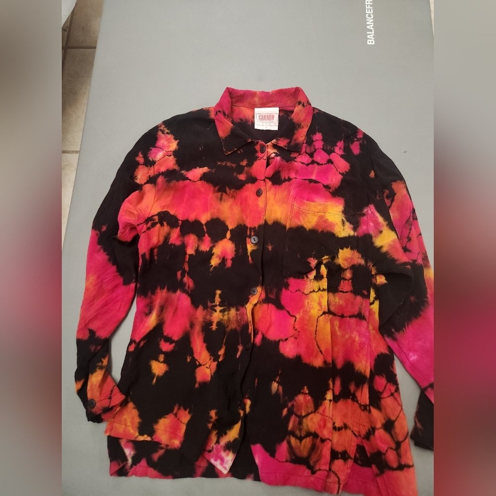 Garron Red and Black Tie-Dye Shirt